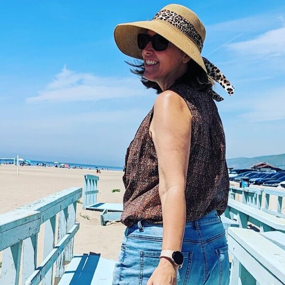 Cabi 6319 Tux Ruffle Top Spring 2023 Large EUC - Picture 8 of 8